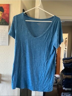 Merona Sky Blue V-Neck Short Sleeve Tee